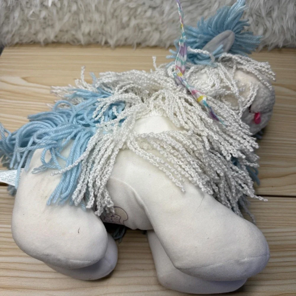 Kenner Fluppy Dog Plush Puppy Toy Blue White Yarn Mane‎ 1986 Vintage Yarn Hair